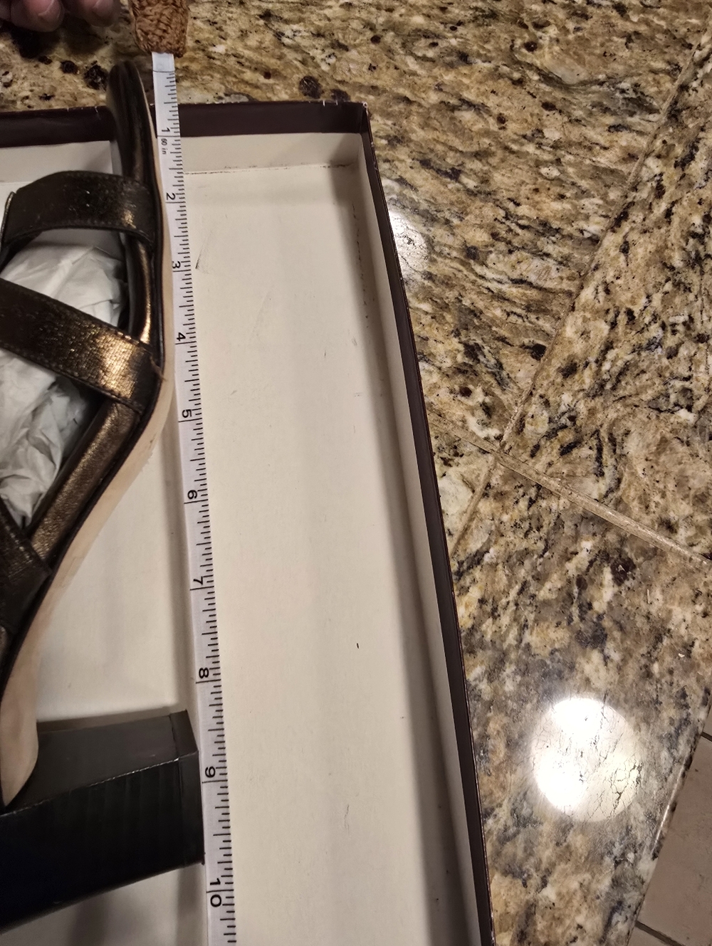 Amalfi by Rangoni Size 7 - Picture 14 of 16